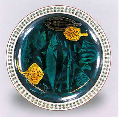 色絵魚文飾皿／加賀市