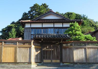 旧新家家住宅主屋の写真