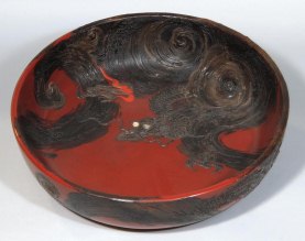 錆絵龍文鉢の写真