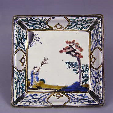 松に箒人物図角皿