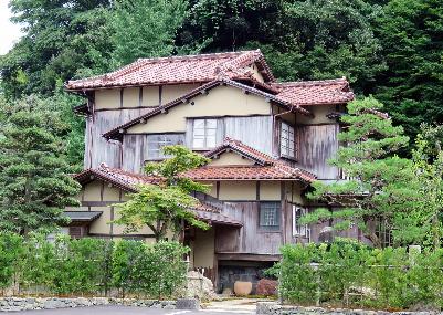 旧新家家住宅鴻玉荘の写真